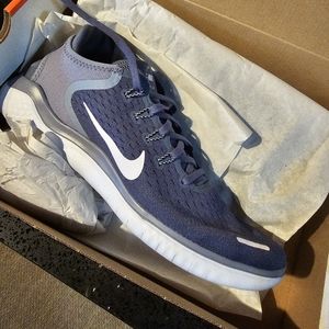 BNIB Men Nike Free Shoes size 10.5